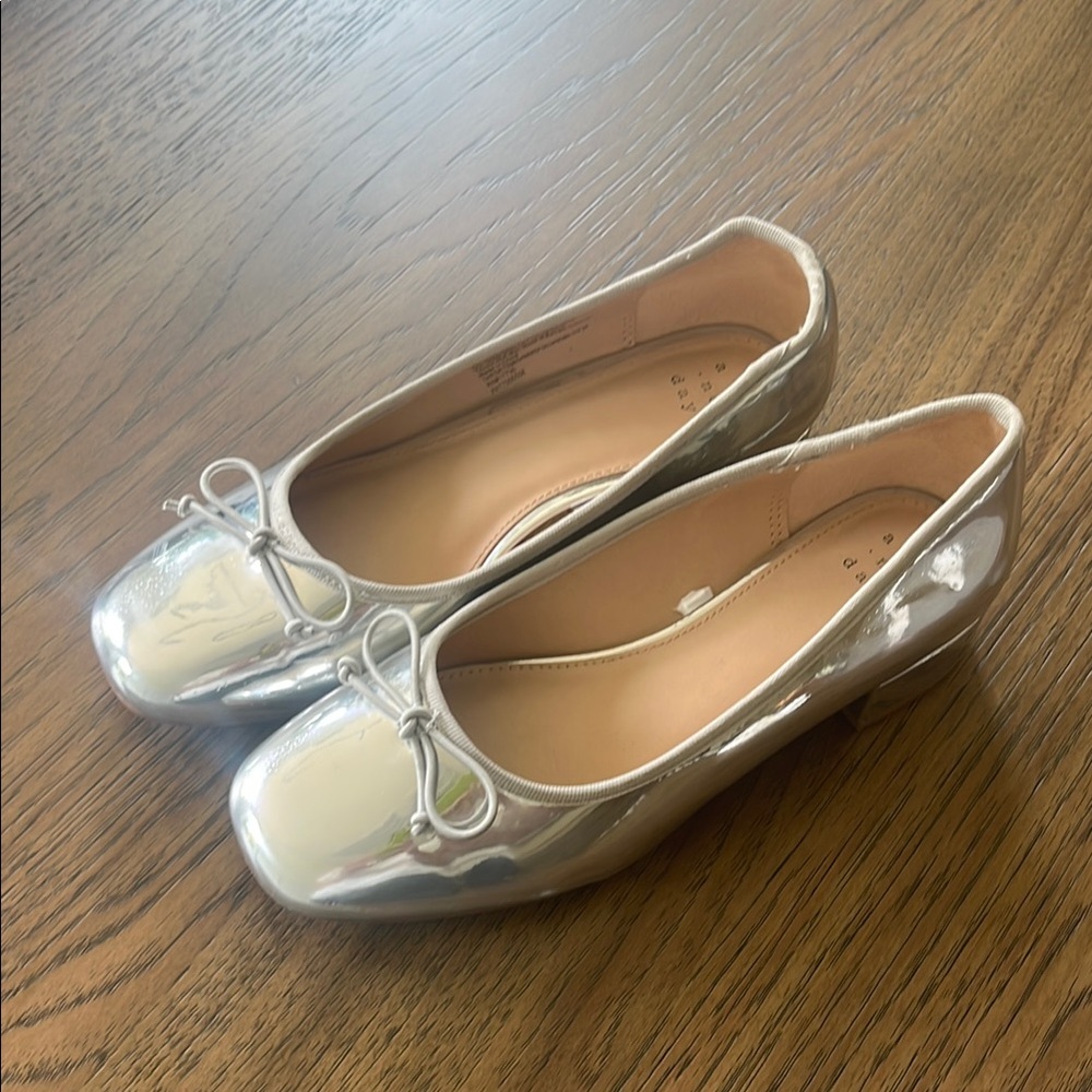 Girls’ Dress Shoes